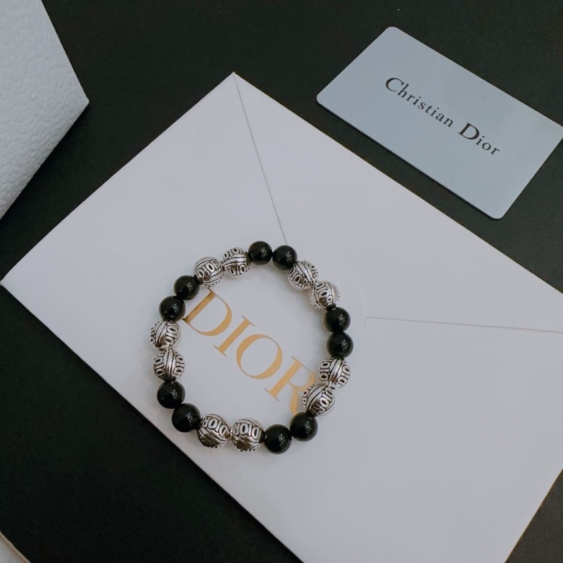 chr1st1an D10r bracelets